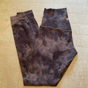 Lululemon 25” align - limited edition color.